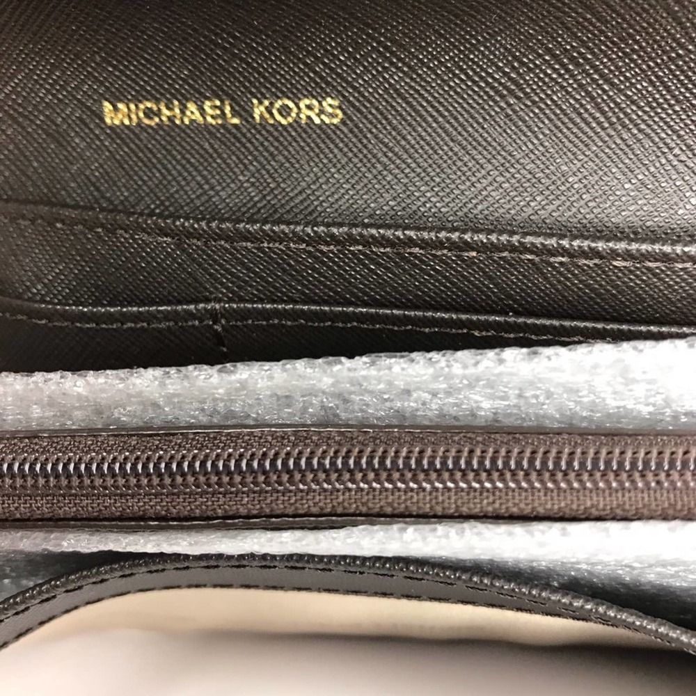 Michael Kors Fulton Gusset Wallet NWOT - Picture 5 of 5